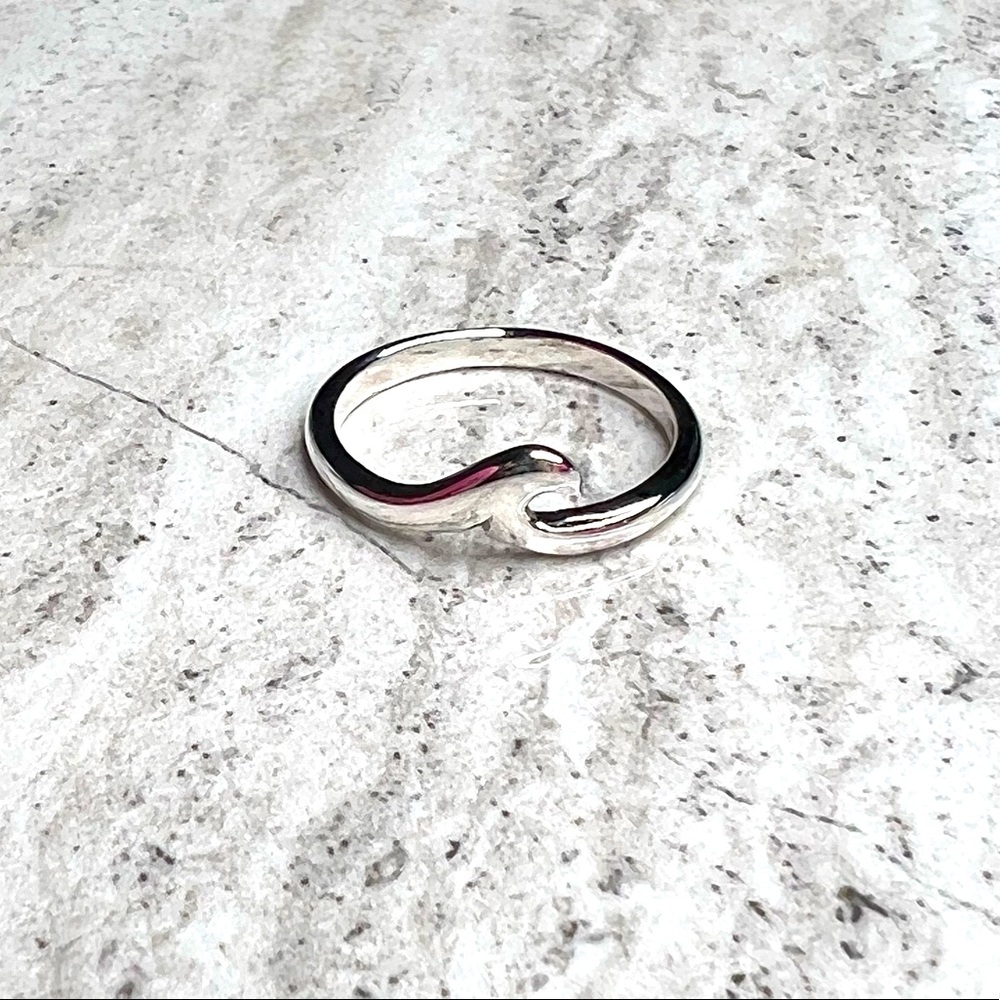 925 Sterling Silver Wave Ring